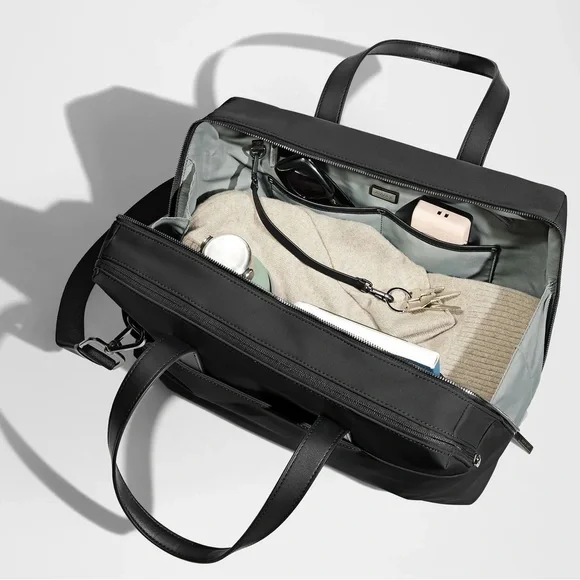 Away | The Everywhere Bag | Jet Black - Picture 7 of 17